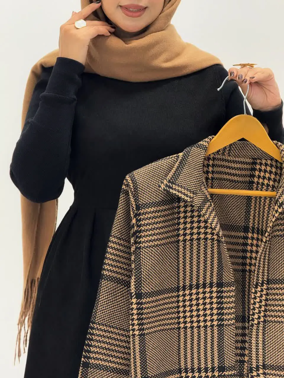 3739-کت و سارافون لی لی (ایراددار)